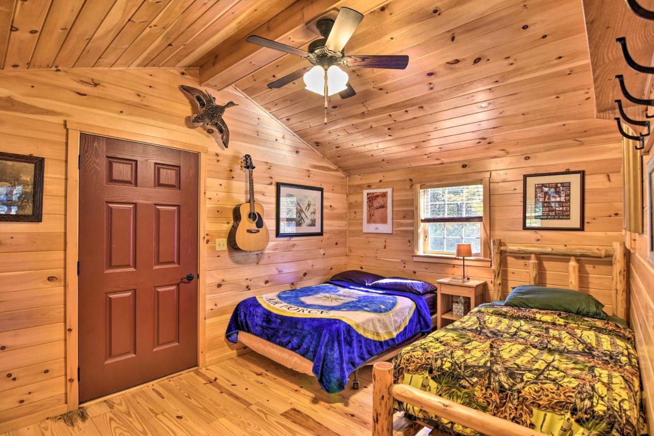 Pet-Friendly Cabin With Fire Pit And River Access! Parsons Екстер'єр фото