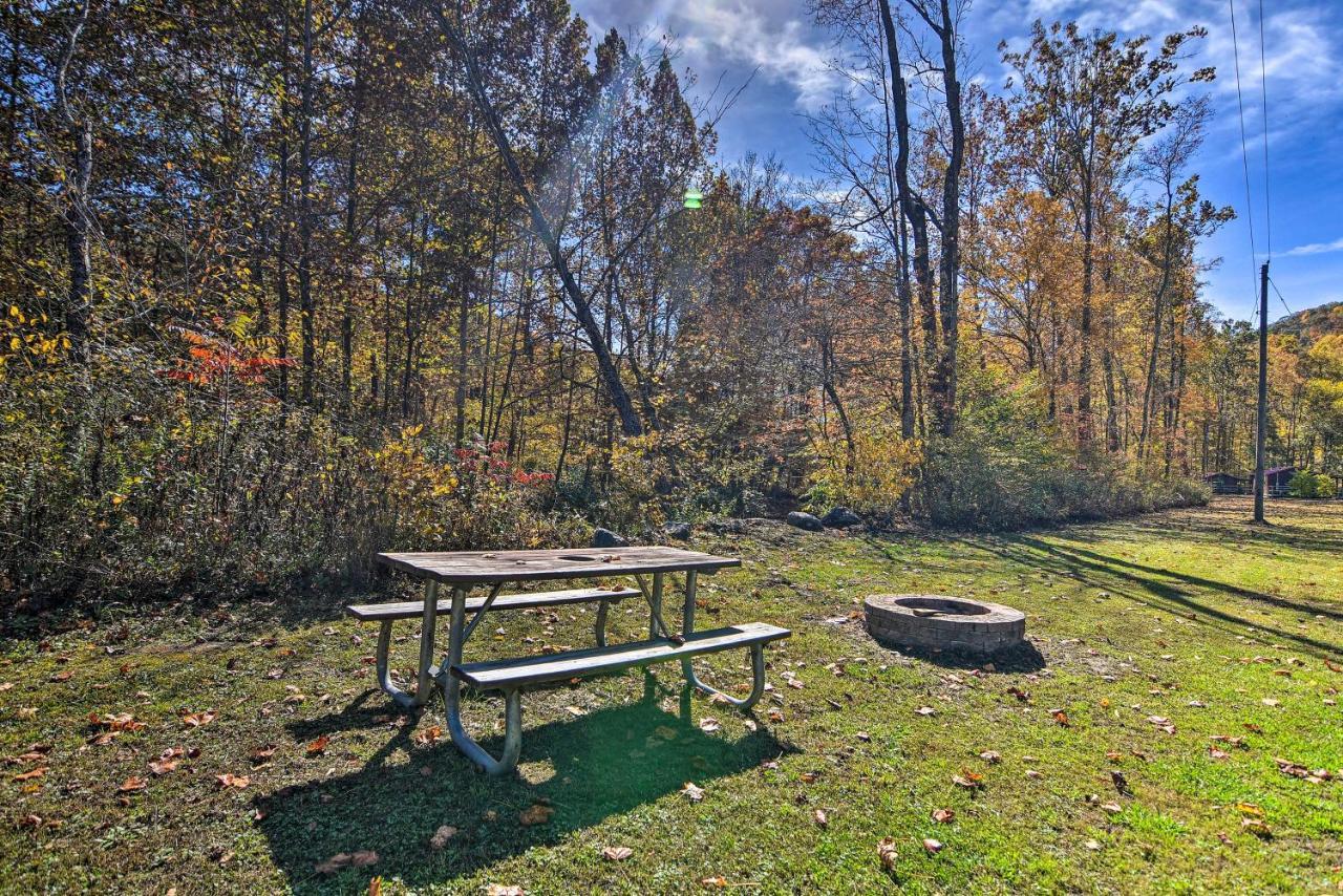 Pet-Friendly Cabin With Fire Pit And River Access! Parsons Екстер'єр фото